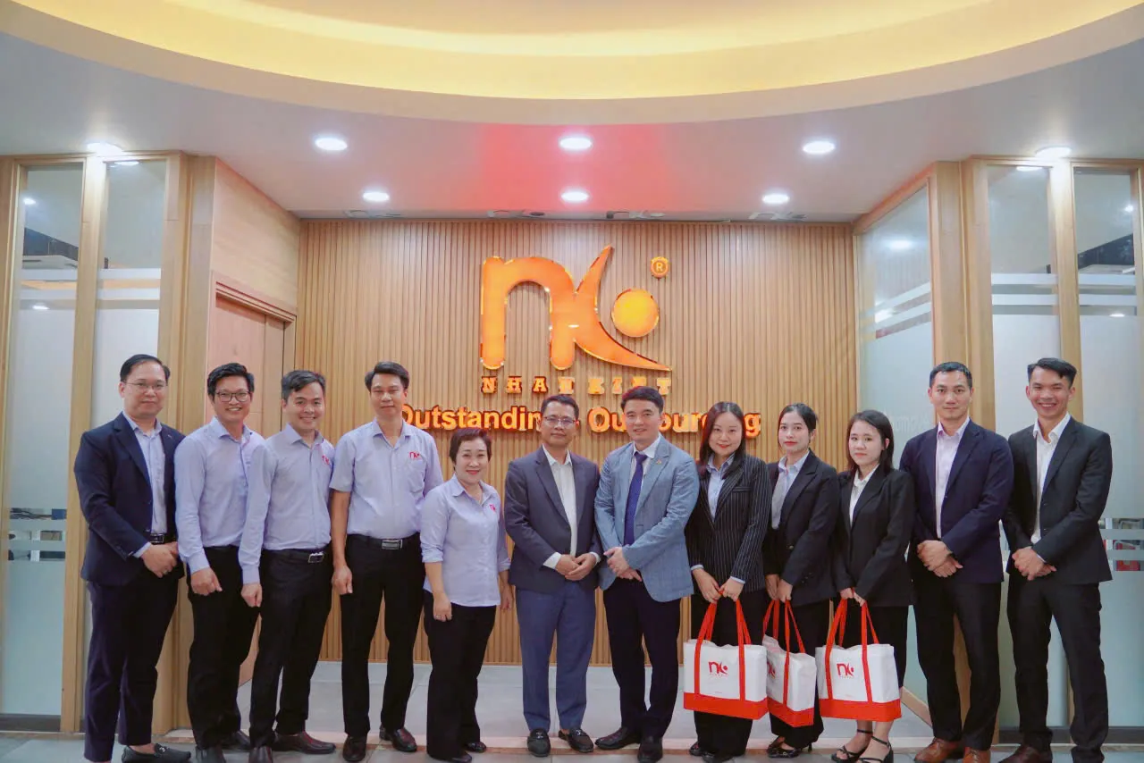 Working session between Nhan Kiet and EK Group at the Nhan Kiet office